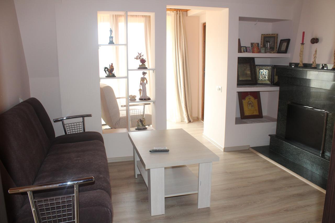 Deluxe Guest House Kvariati Bagian luar foto